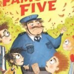 Famous Five: 10: Five On A Hike Together
